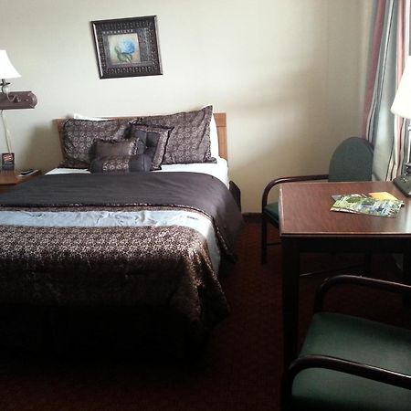 Raine Motel Valentine Extérieur photo